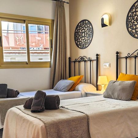 Hostal Dinamarca Sant Antoni de Portmany Exterior foto