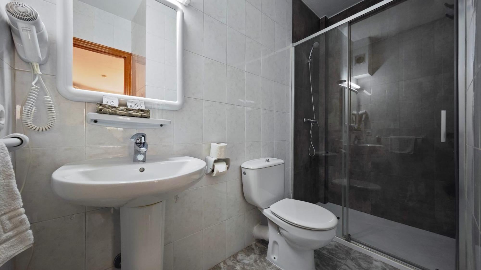 Hostal Dinamarca Sant Antoni de Portmany Exterior foto