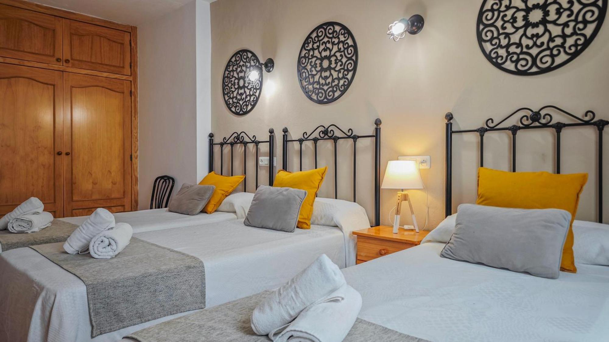 Hostal Dinamarca Sant Antoni de Portmany Exterior foto